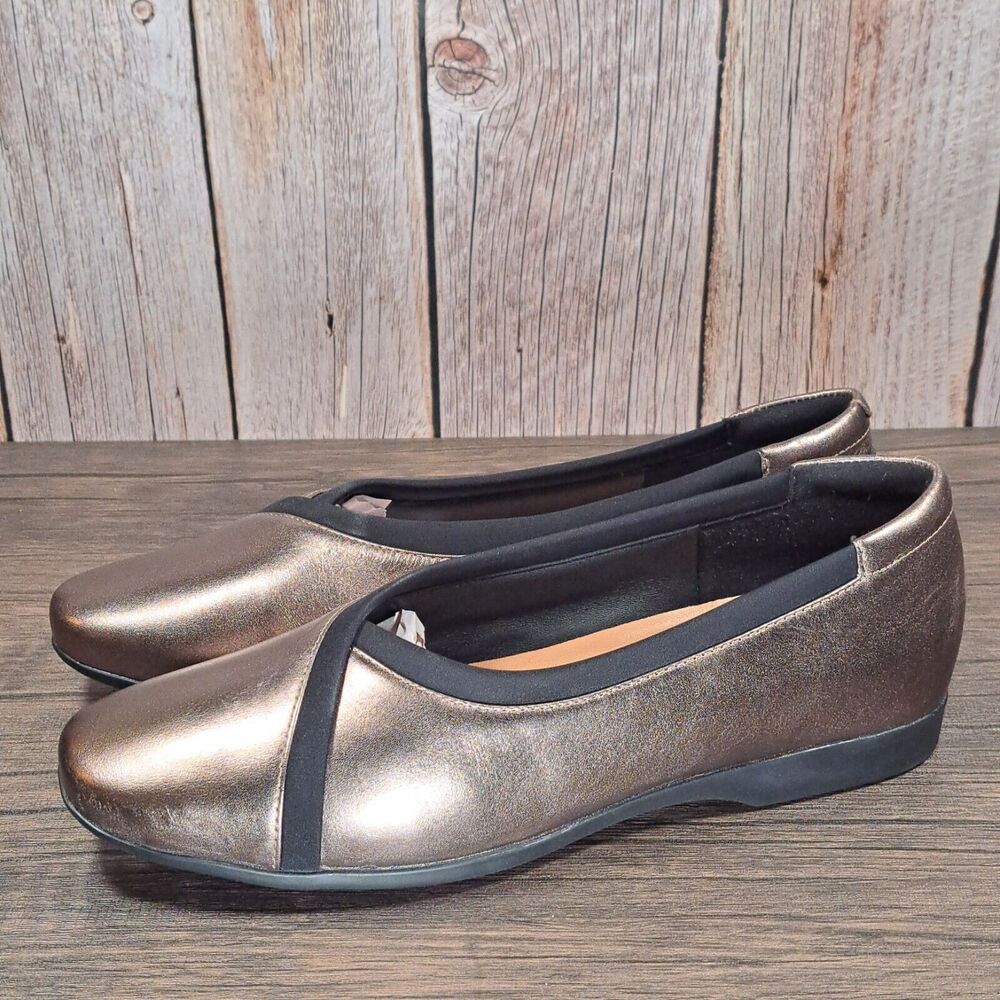 Clarks Unstructured Darcey Ease 2 Metallic Leather Slip On Flats Womens Sz 8.5 M